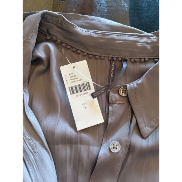 Anthropologie Long Sleeve Satin Gray Button Up Blouse NWT - Picture 4 of 9